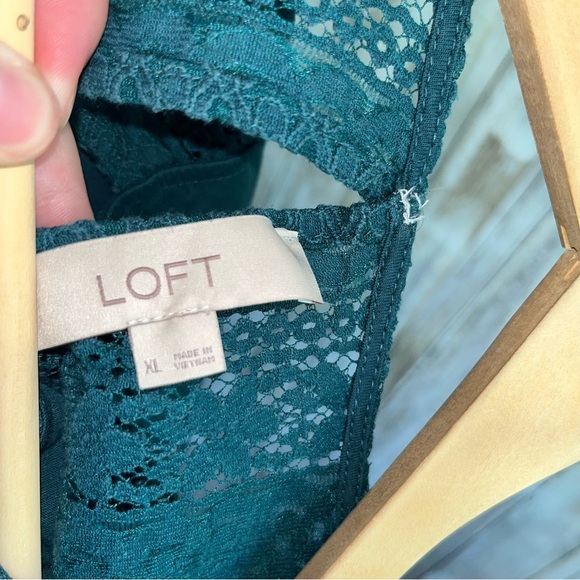 Loft Teal Green Floral Lace Sleeveless Blouse - Picture 6 of 6